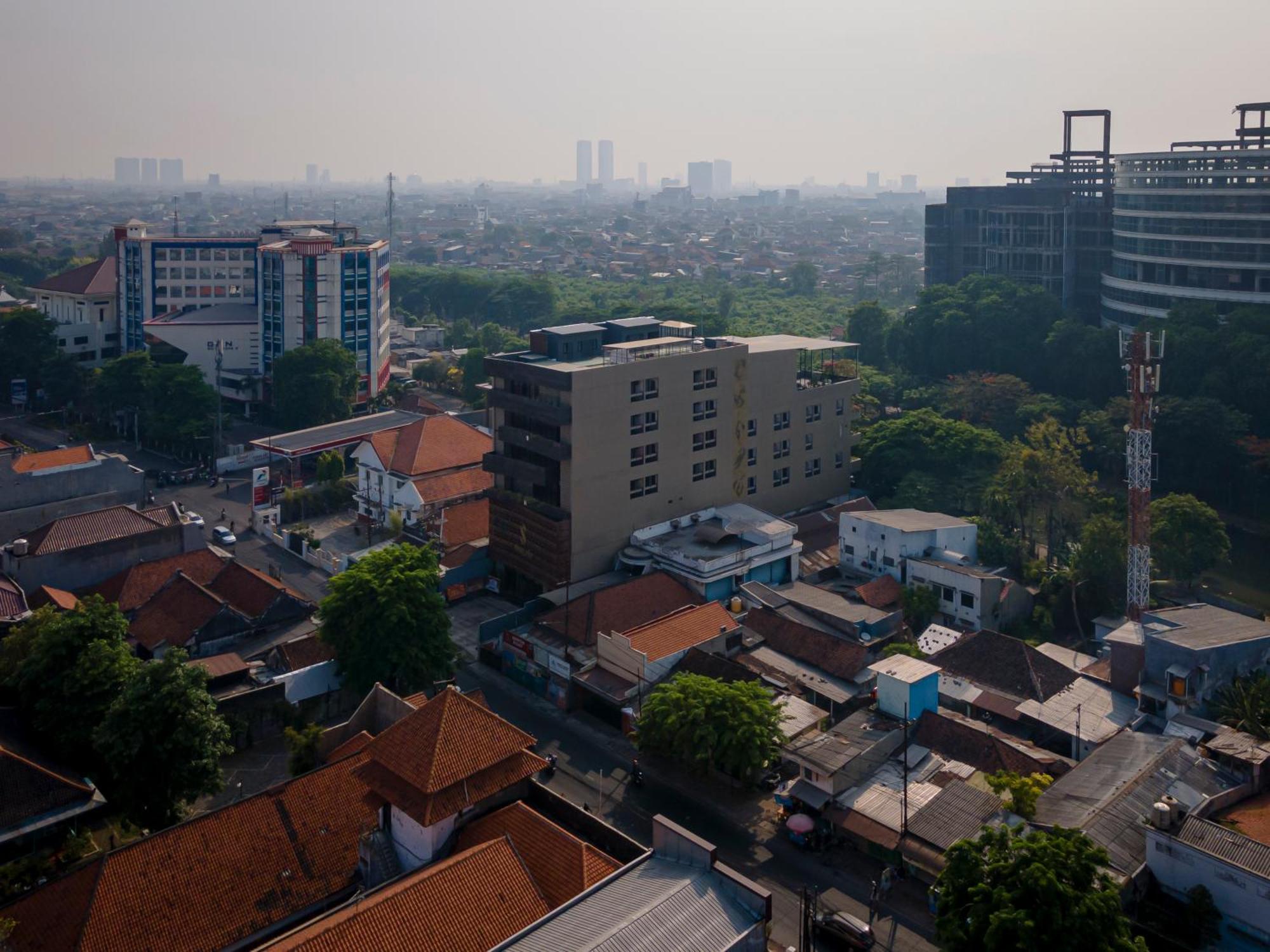 Stay.Vie Hotel Surabaya Dış mekan fotoğraf