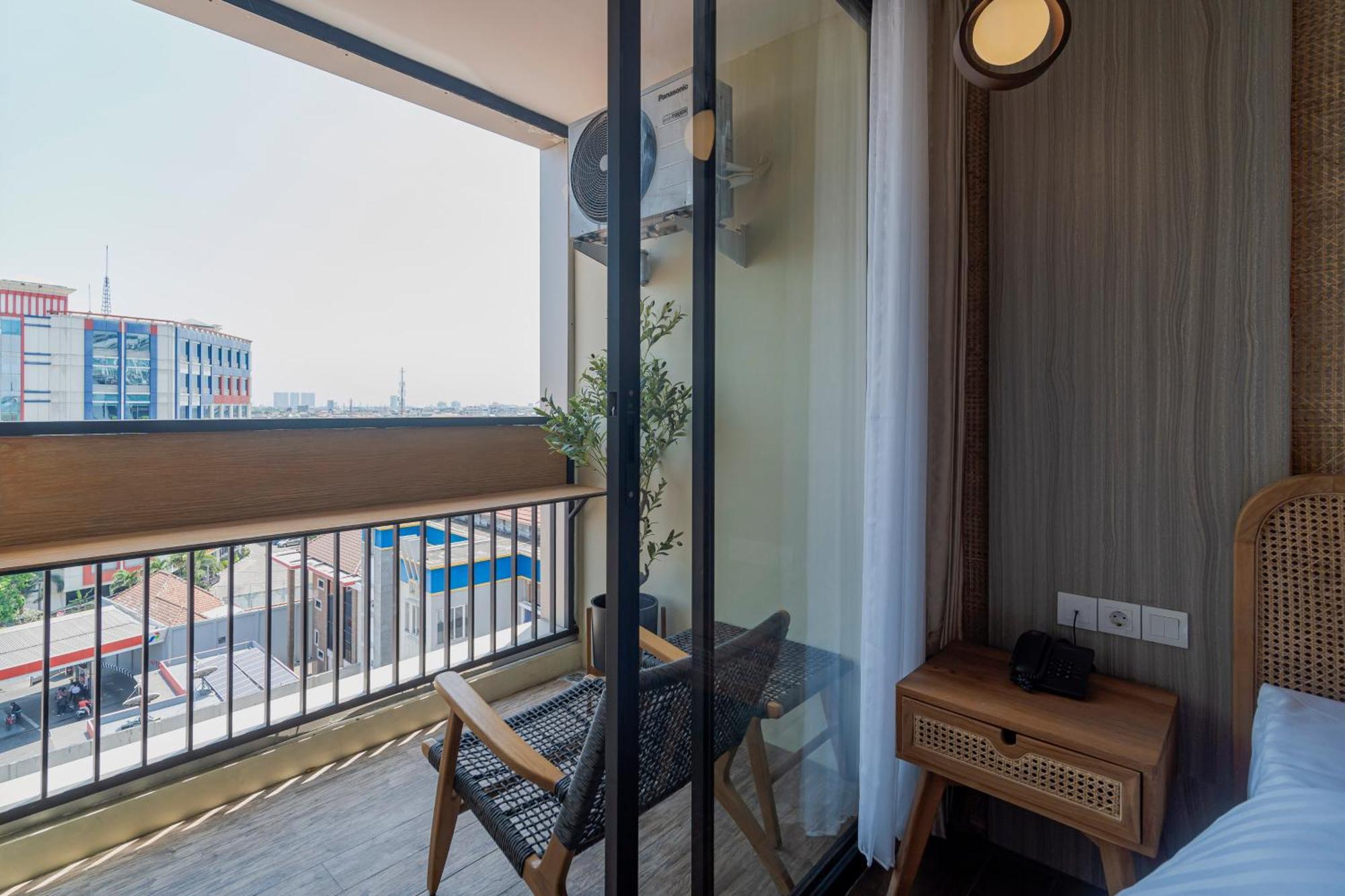 Stay.Vie Hotel Surabaya Dış mekan fotoğraf