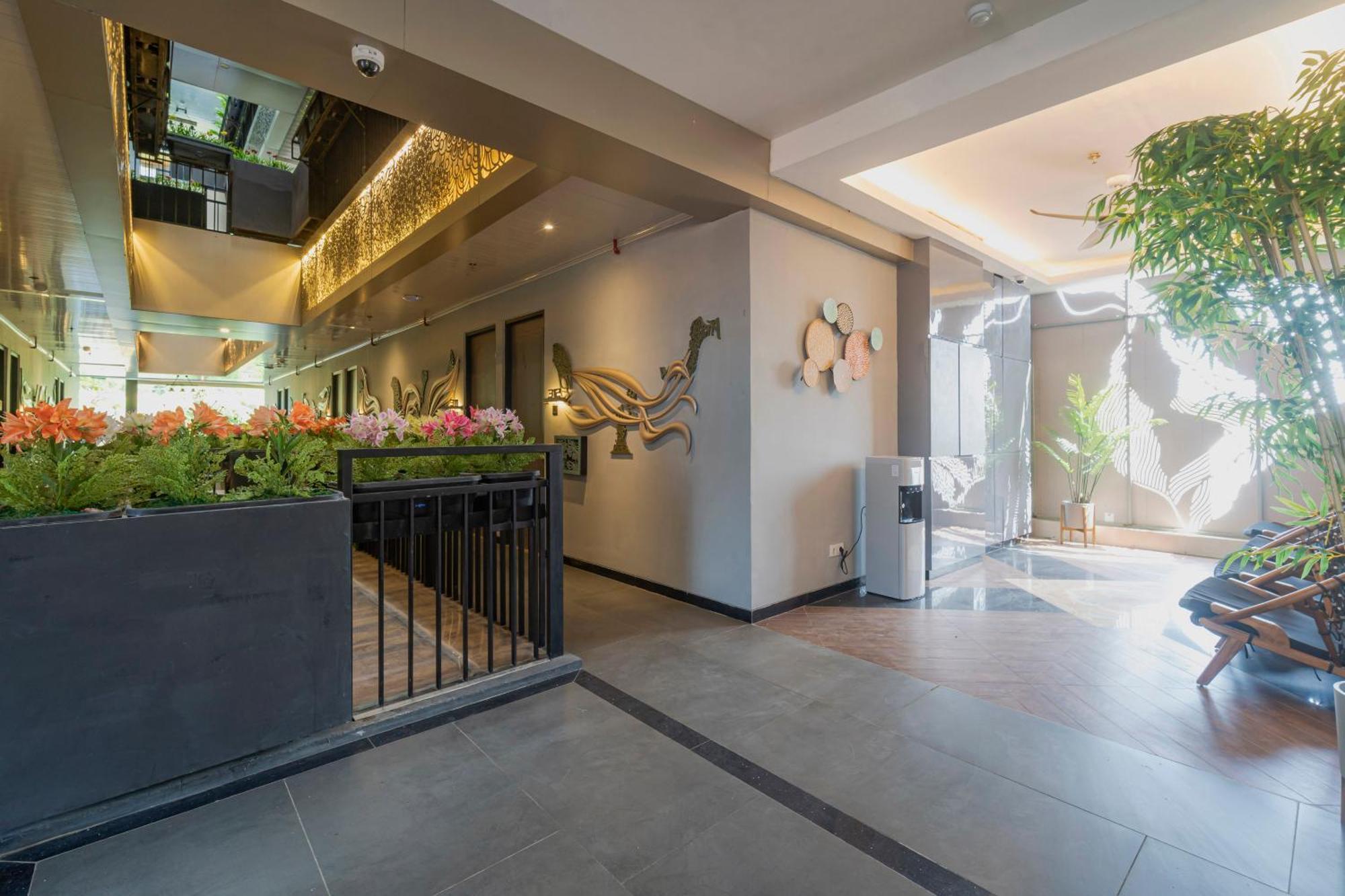 Stay.Vie Hotel Surabaya Dış mekan fotoğraf