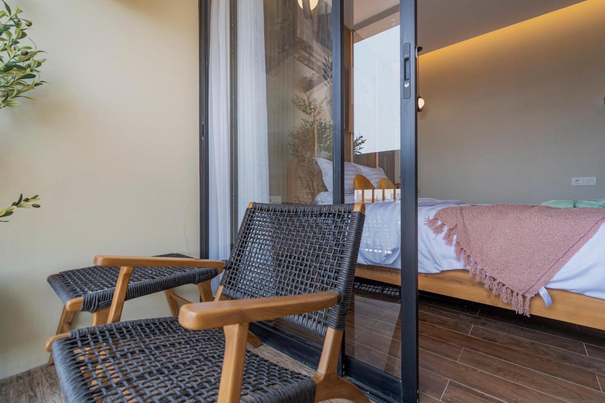 Stay.Vie Hotel Surabaya Dış mekan fotoğraf
