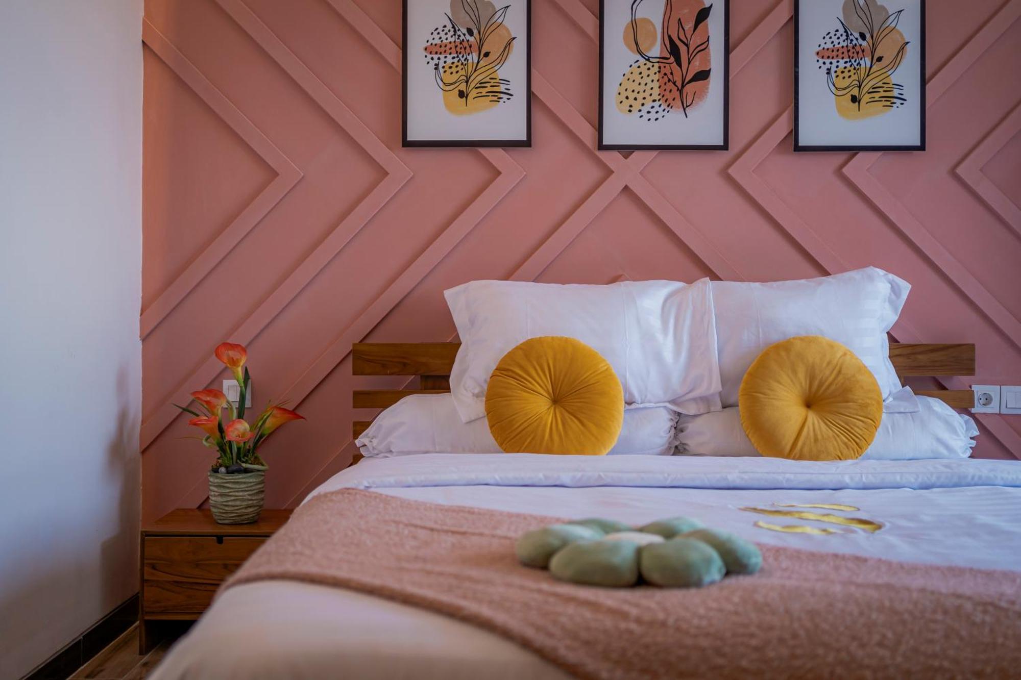 Stay.Vie Hotel Surabaya Dış mekan fotoğraf