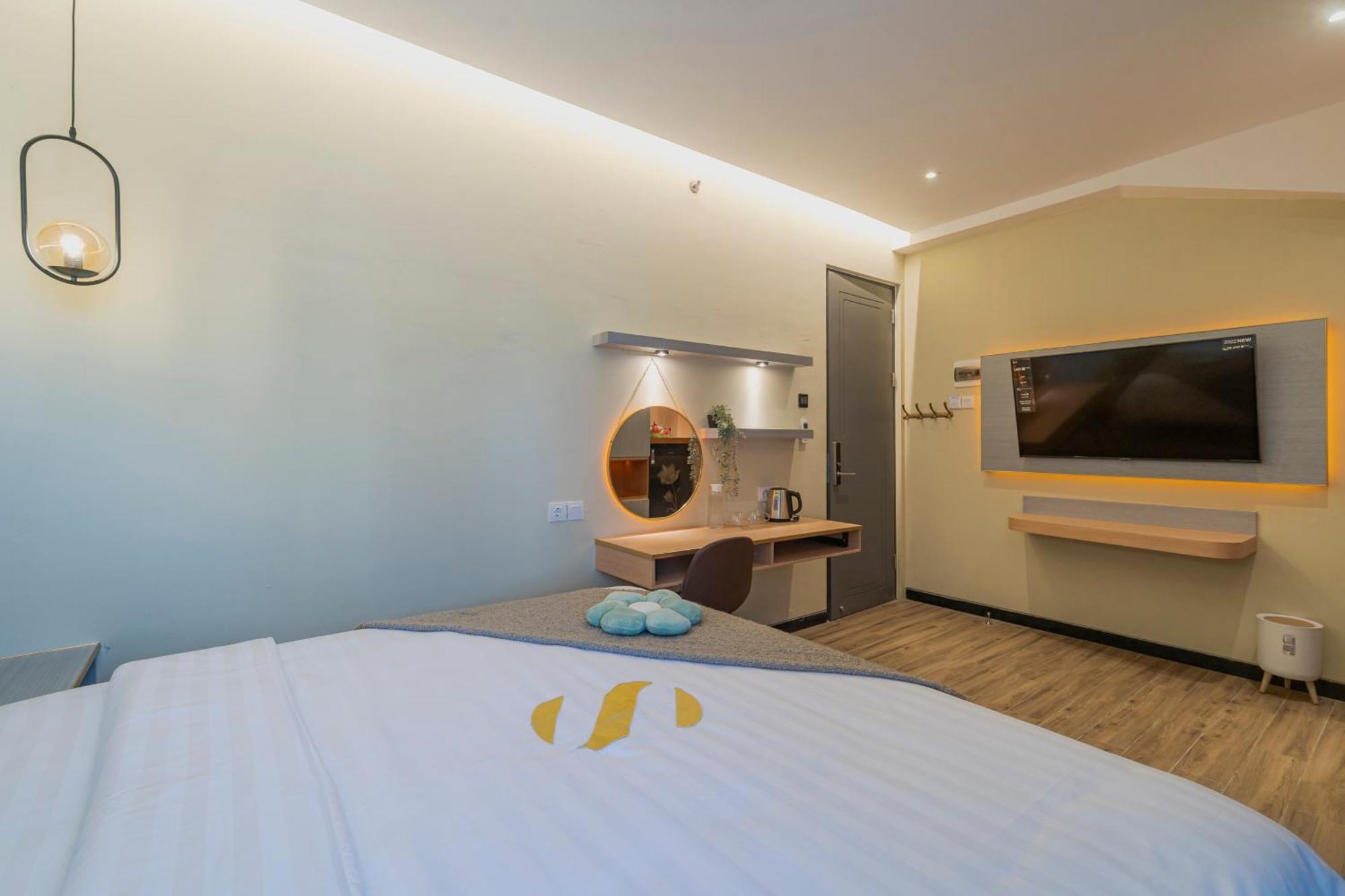 Stay.Vie Hotel Surabaya Dış mekan fotoğraf